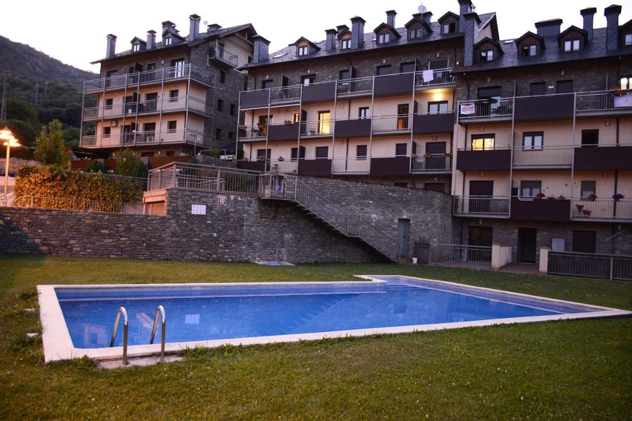 Apartaments Sort Pirineus Luaran gambar