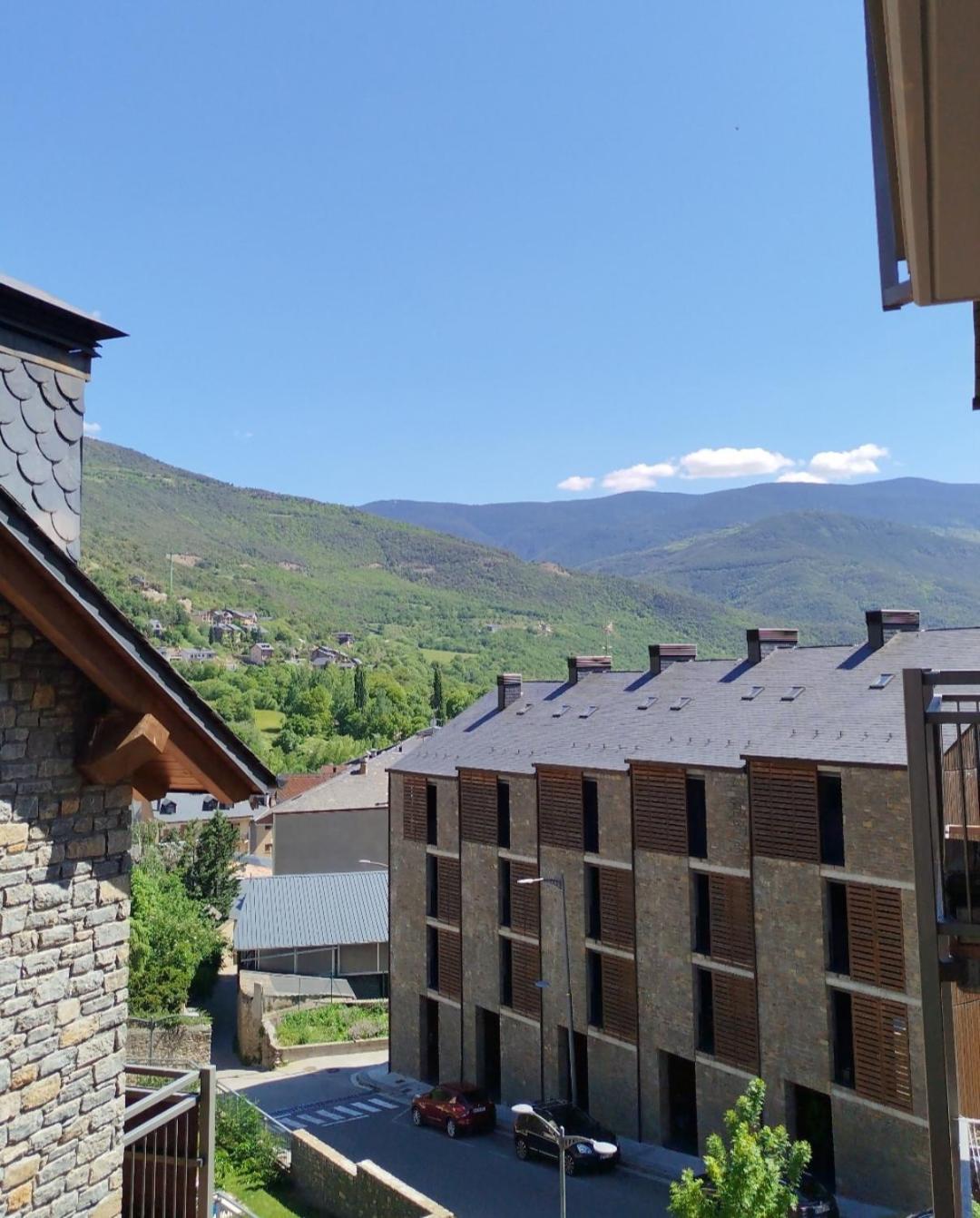 Apartaments Sort Pirineus Luaran gambar