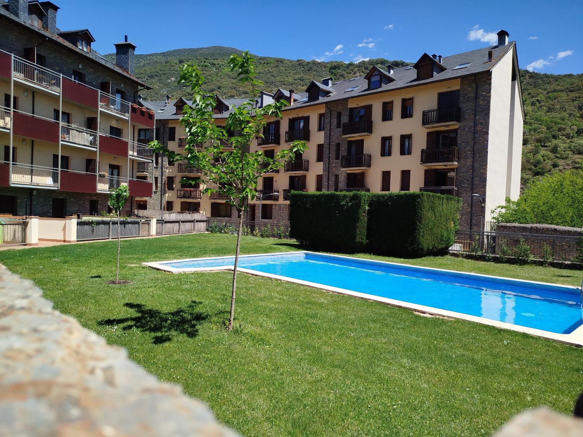Apartaments Sort Pirineus Luaran gambar
