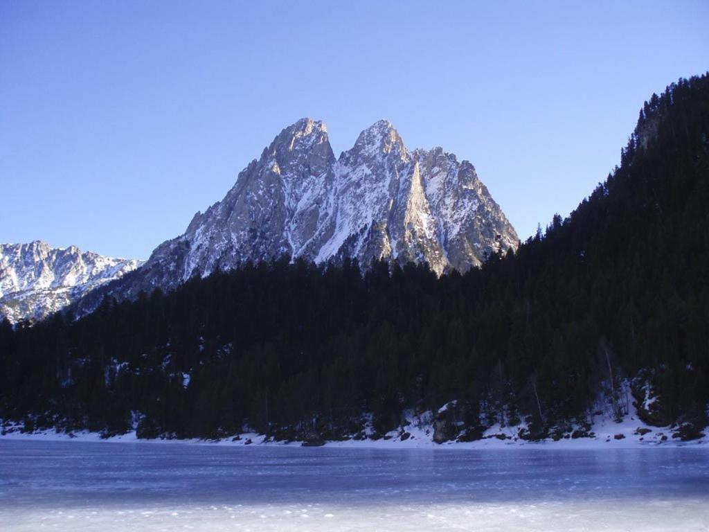 Apartaments Sort Pirineus Luaran gambar